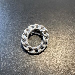 Women’s Scarf Clasp